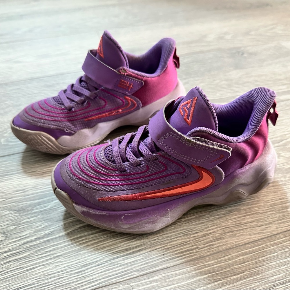 Nike Giannis Immortality 4 Little Girls Purple Pink Strap Sneakers Shoes Size 12